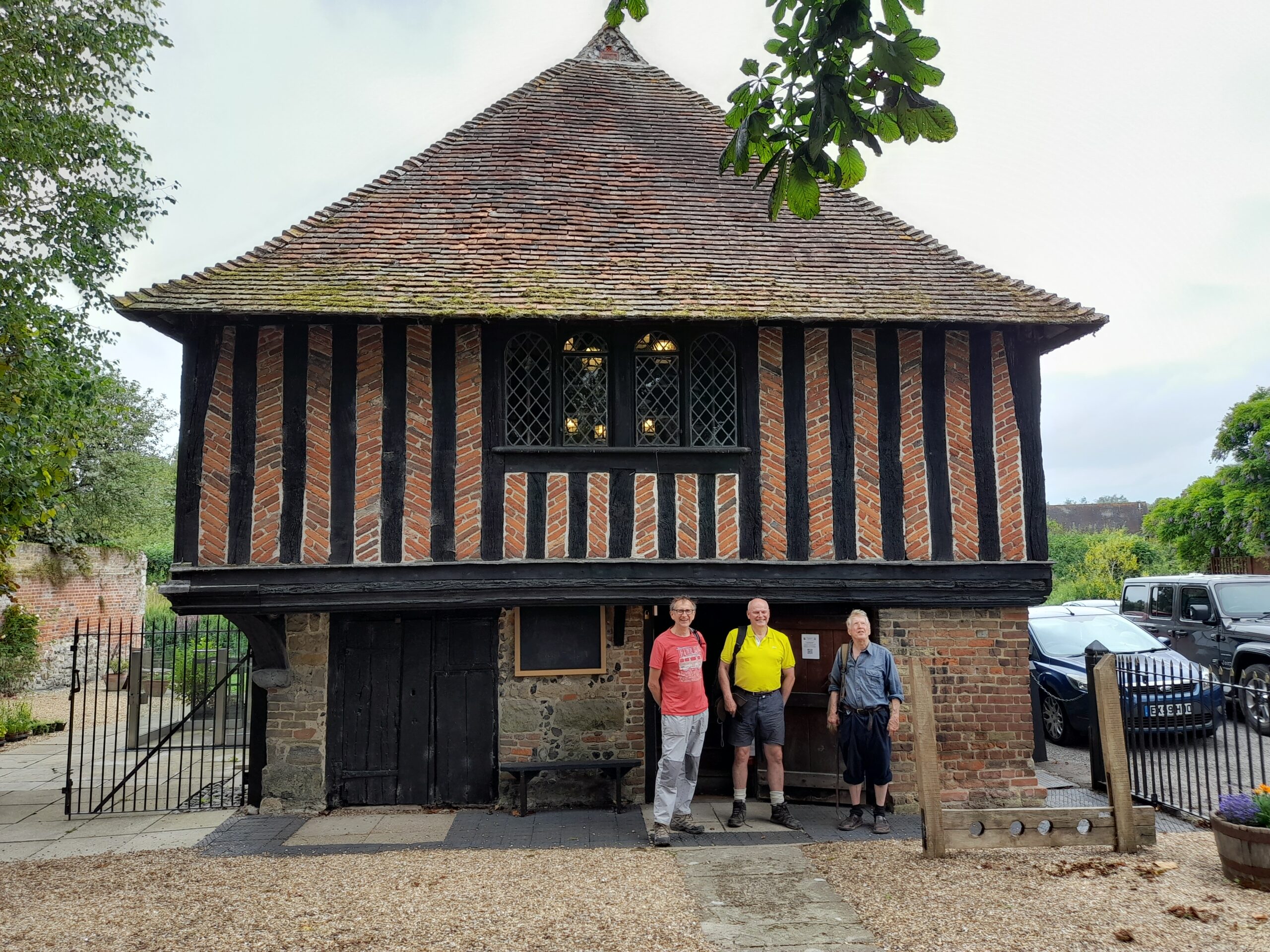 AOG – Linear walk back to Canterbury from Bekesbourne